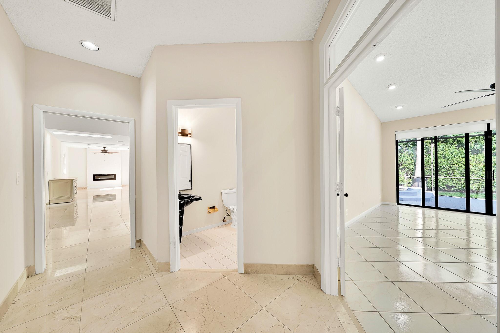 645 NW 102nd Avenue, Coral Springs, FL 33071