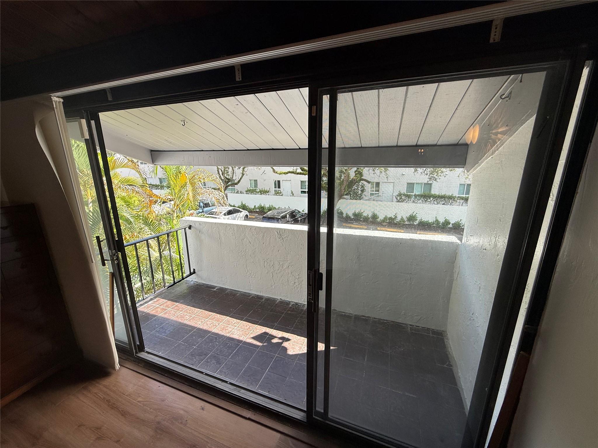 19428 NE 26th Avenue 103, Miami, FL 33180