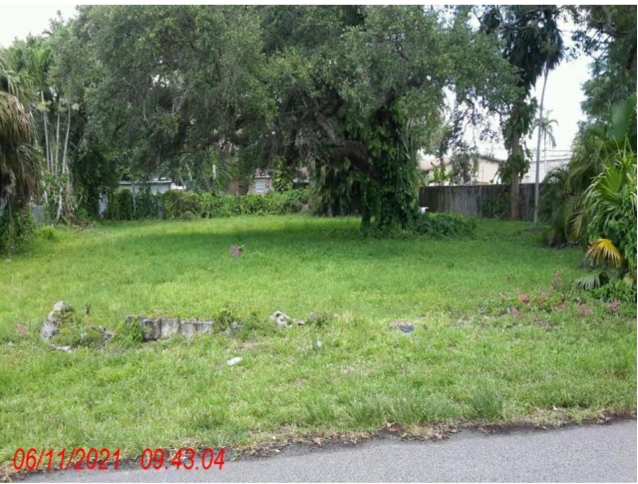 Photo for 4875 SW 28th Avenue, Dania Beach, FL 33312 - listing #FX-10534669 4875 SW 28th Avenue, Dania Beach, FL 33312