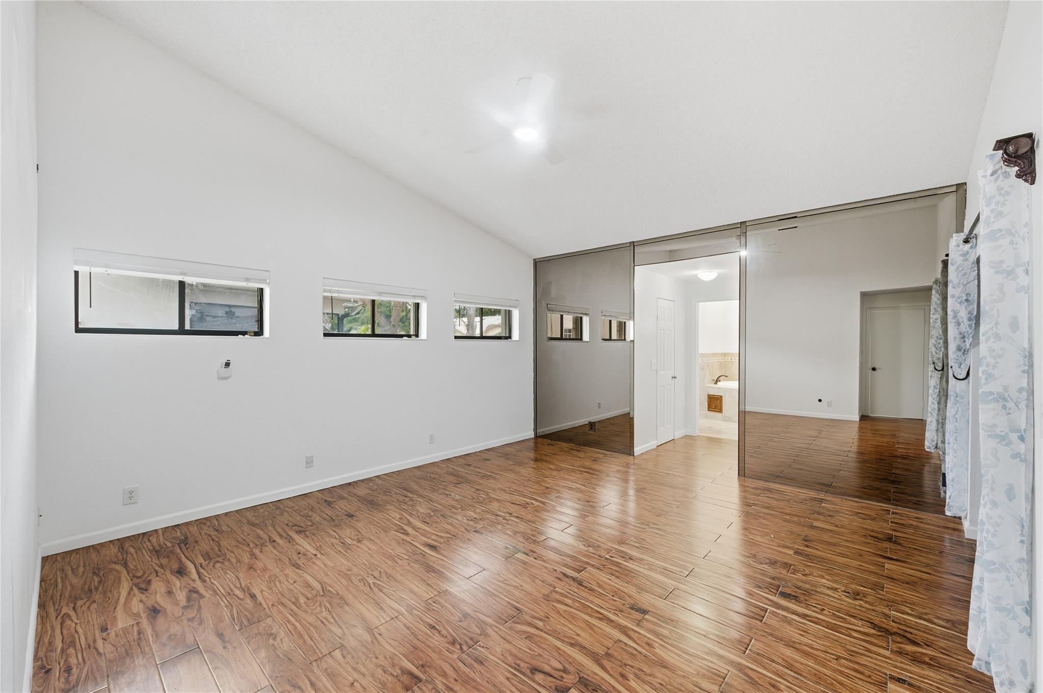 10949 NW 1st Mnr, Coral Springs, FL 33071