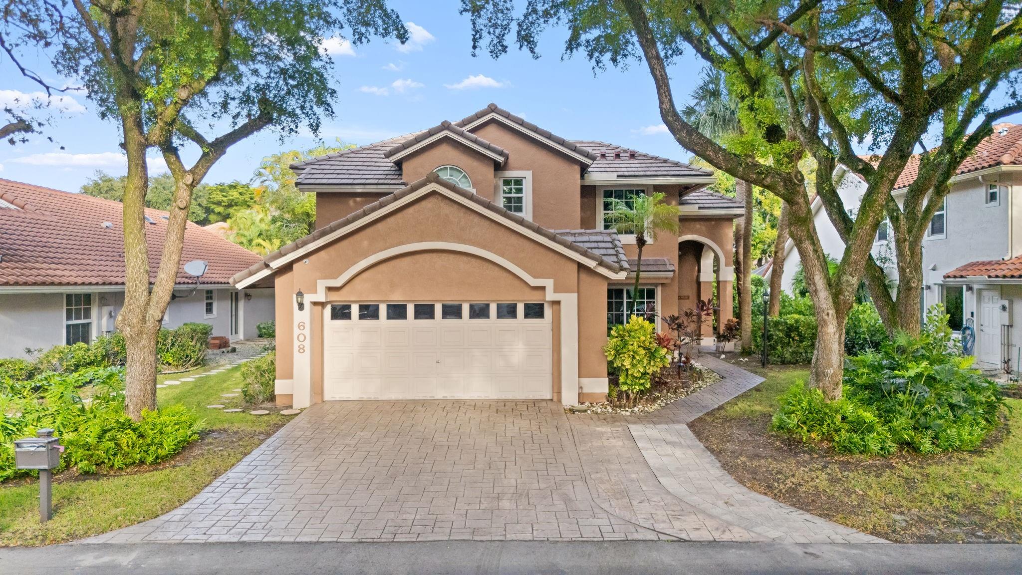 Photo for 608 Misty Oaks Lane, Pompano Beach, FL 33069 - listing #FX-10536543 608 Misty Oaks Lane, Pompano Beach, FL 33069