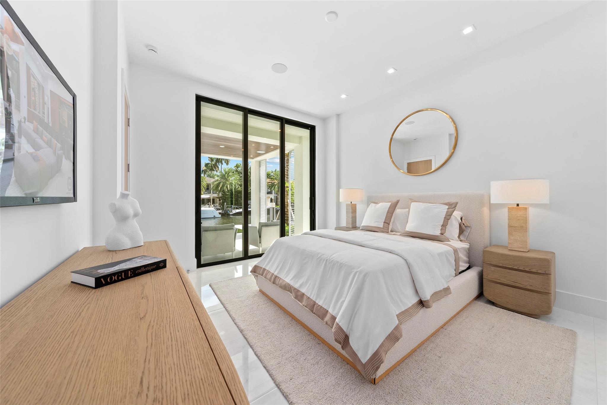 24 Fiesta Way, Fort Lauderdale, FL 33301