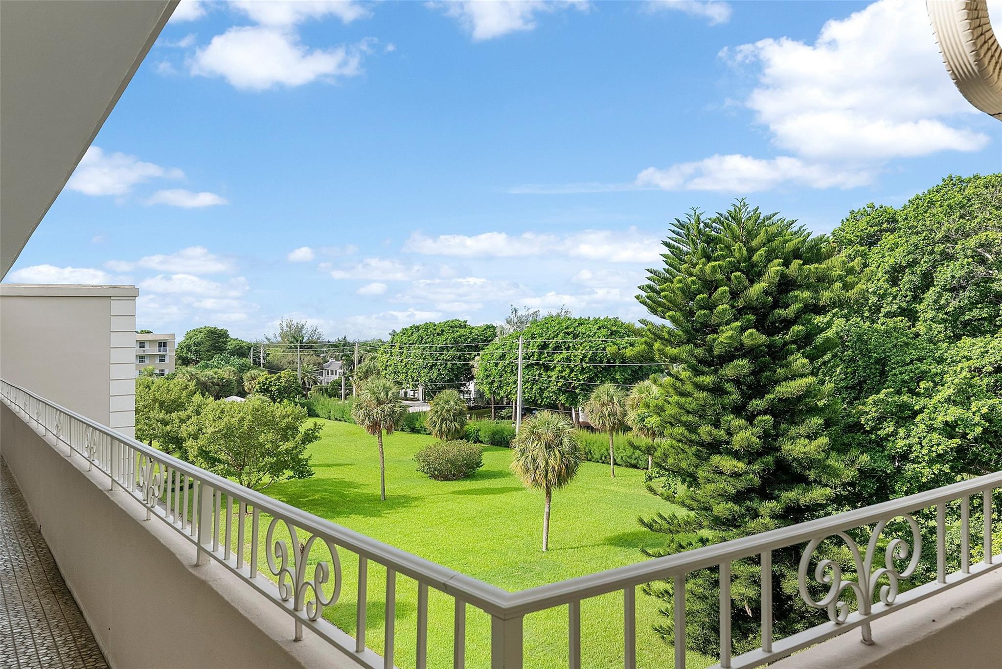 1299 S Ocean Boulevard R11, Boca Raton, FL 33432