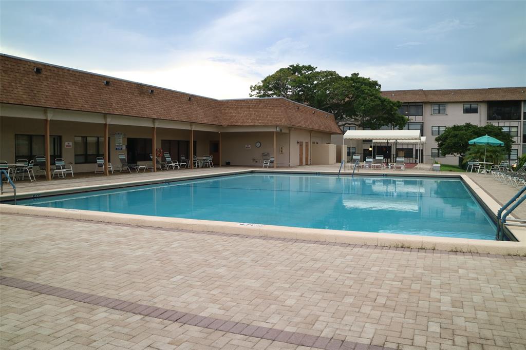 Photo for 4940 E Sabal Palm Boulevard, 303, Tamarac, FL 33319 - Listing #FX-10435747 4940 E Sabal Palm Boulevard, 303, Tamarac, FL 33319