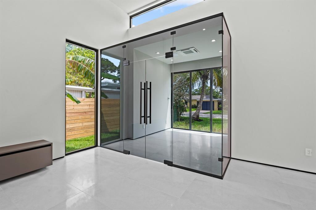 Photo for 709 NE 21st Drive, Wilton Manors, FL 33305 - Listing #FX-10429054 709 NE 21st Drive, Wilton Manors, FL 33305