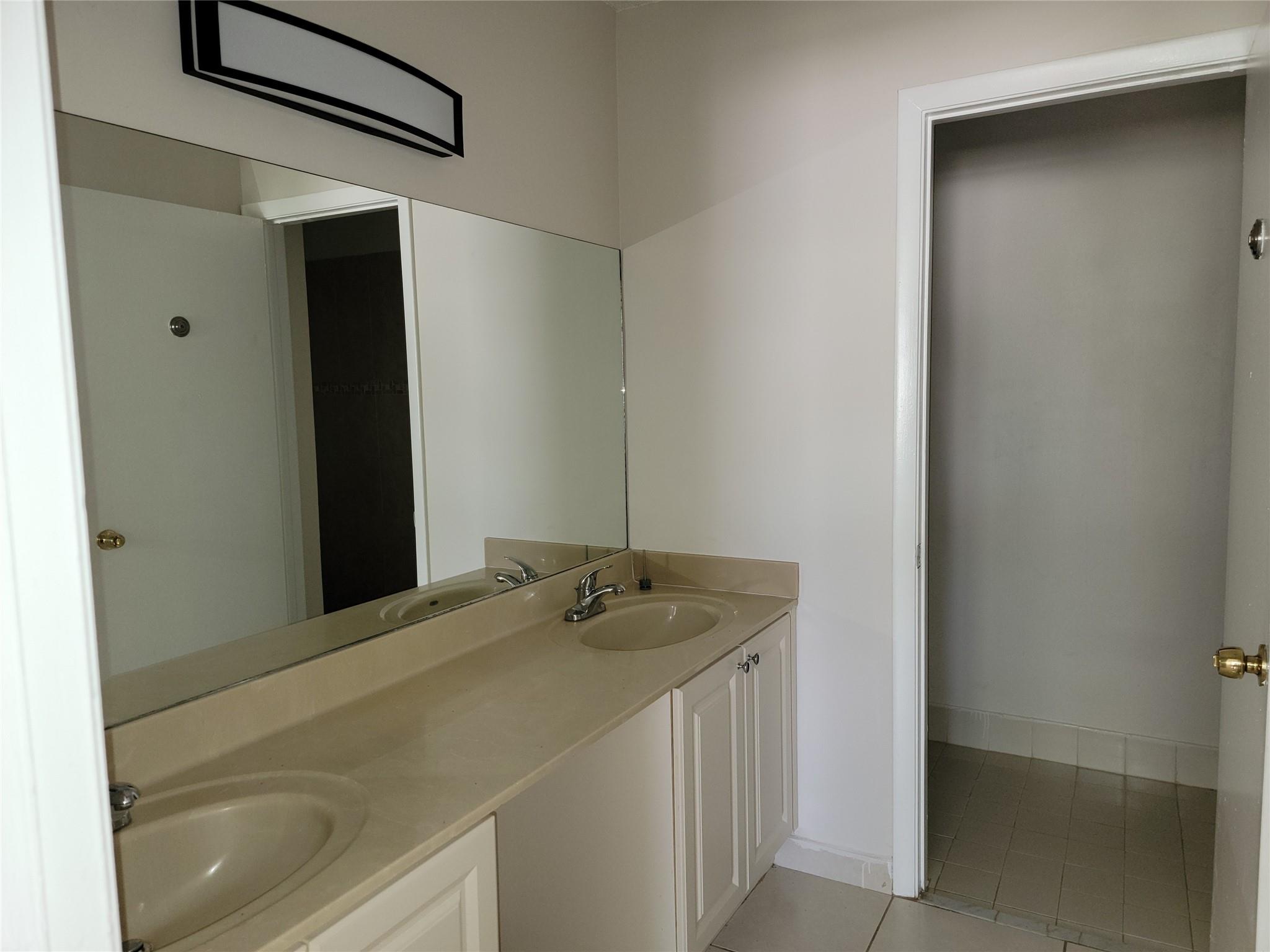 12255 Royal Palm Bl 8-O, Coral Springs, FL 33065