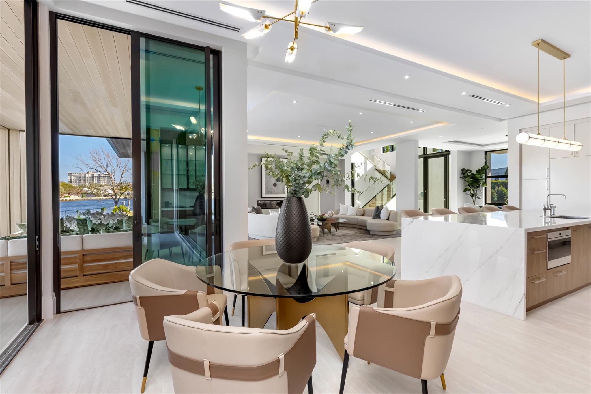 32 Seneca Road, Fort Lauderdale, FL 33308