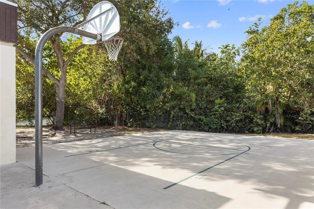 19428 NE 26th Avenue 103, Miami, FL 33180