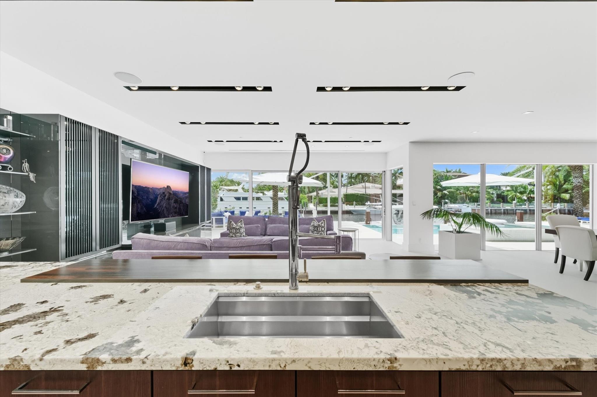 14 N Isla Bahia Drive, Fort Lauderdale, FL 33316