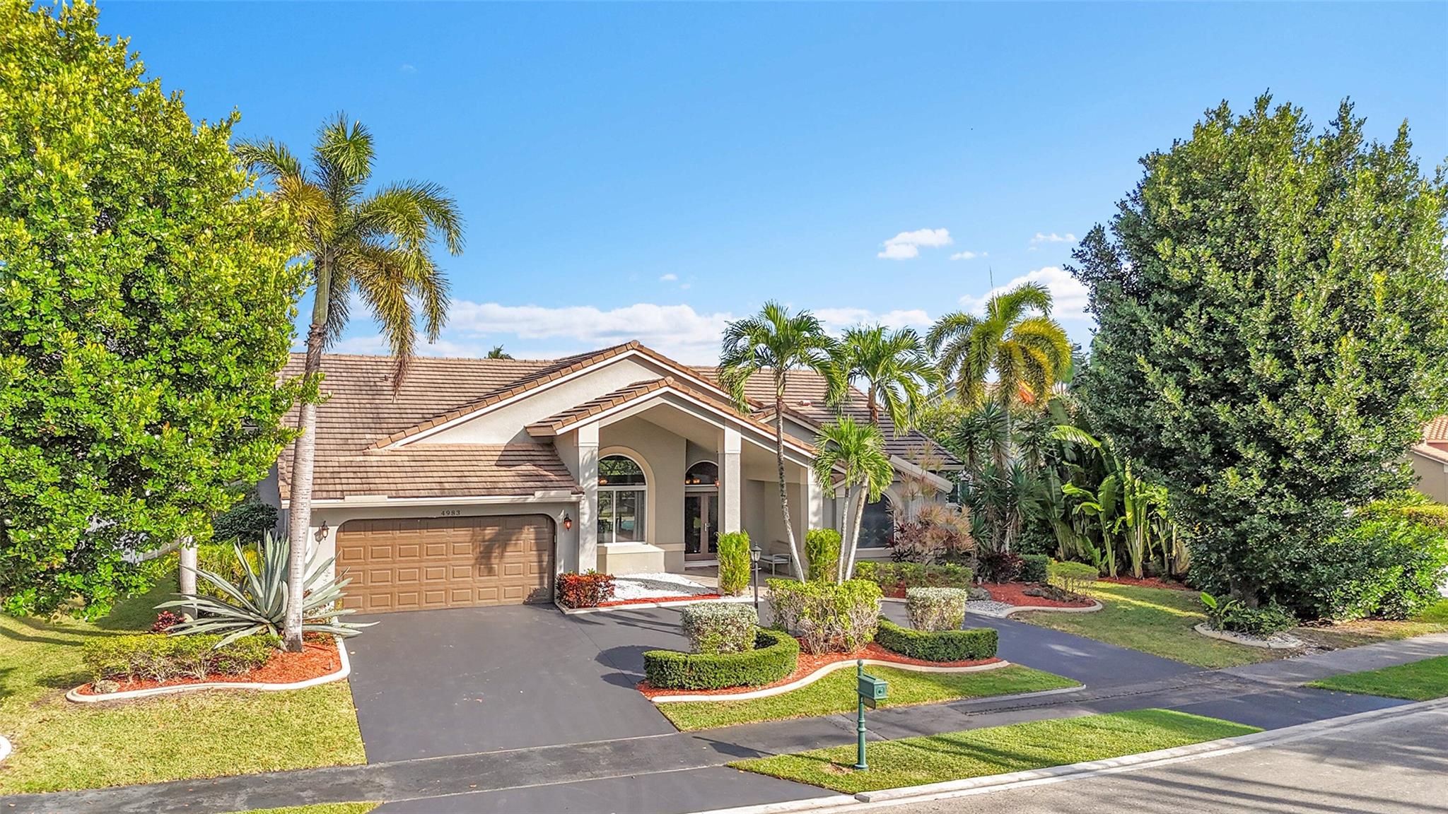 4983 NW 107th Avenue, Coral Springs, FL 33076