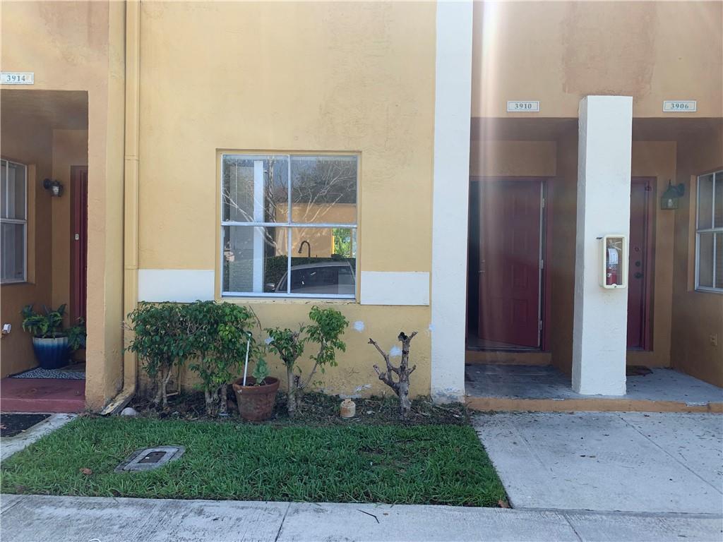 Photo for 3910 NW 90th Avenue, 3910, Fort Lauderdale, FL 33351 - listing #FX-10531976 3910 NW 90th Avenue, 3910, Fort Lauderdale, FL 33351