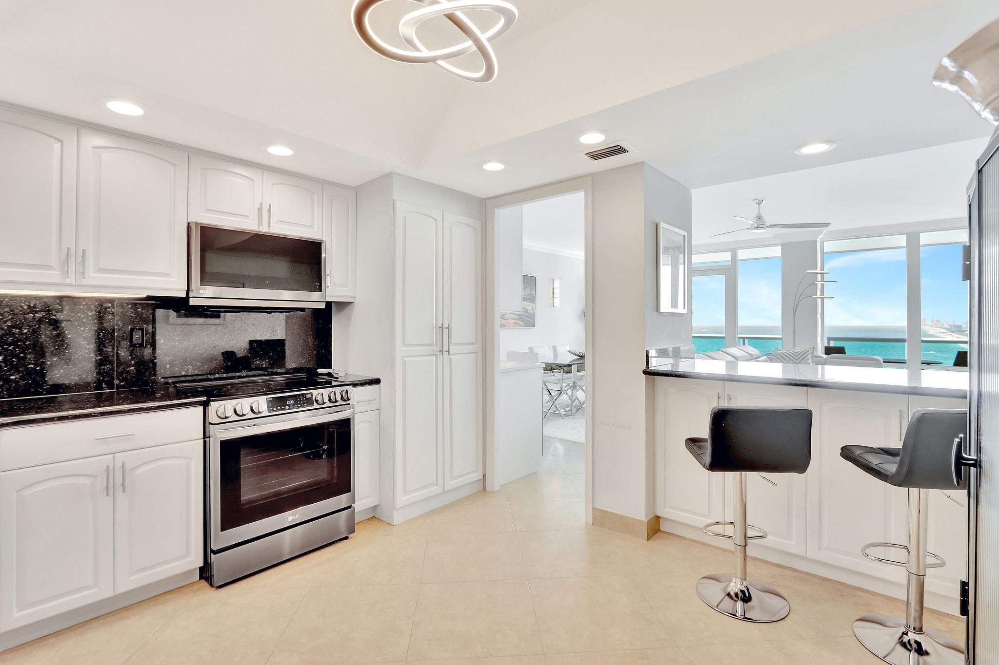 Photo for 2100 S Ocean Lane, PH 8, Fort Lauderdale, FL 33316 - Listing #FX-10499794 2100 S Ocean Lane, PH 8, Fort Lauderdale, FL 33316