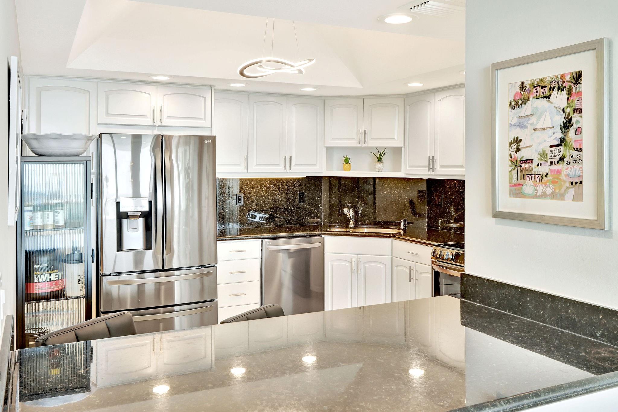 Photo for 2100 S Ocean Lane, PH 8, Fort Lauderdale, FL 33316 - Listing #FX-10499794 Open-Concept Kitchen w/breakfast bar looking at Ocean