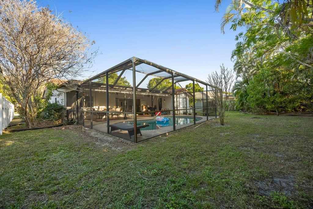 1060 NW 82nd Avenue, Coral Springs, FL 33071