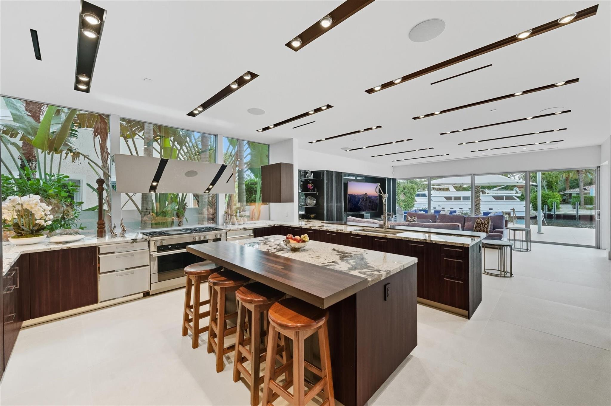 14 N Isla Bahia Drive, Fort Lauderdale, FL 33316