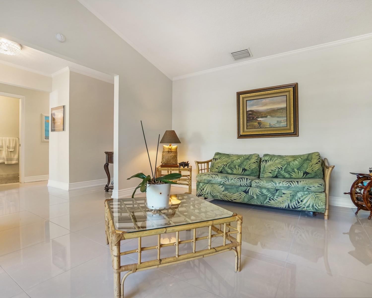 906 NW 83rd Drive, Coral Springs, FL 33071