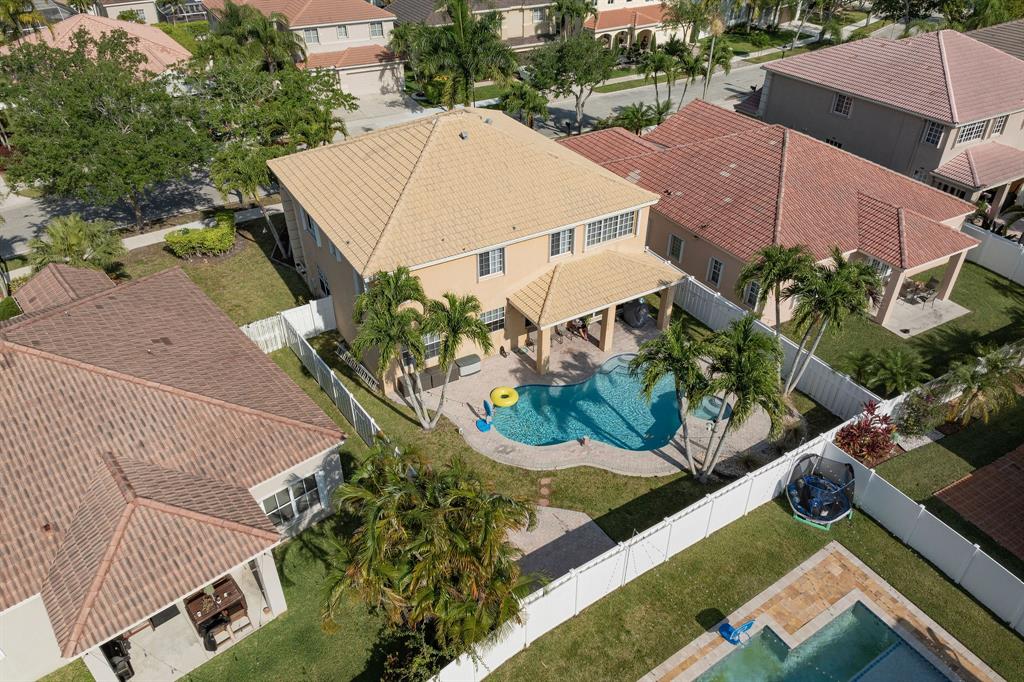 Photo for 1104 Hidden Valley Way, Weston, FL 33327 - Listing #FX-10435153 1104 Hidden Valley Way, Weston, FL 33327
