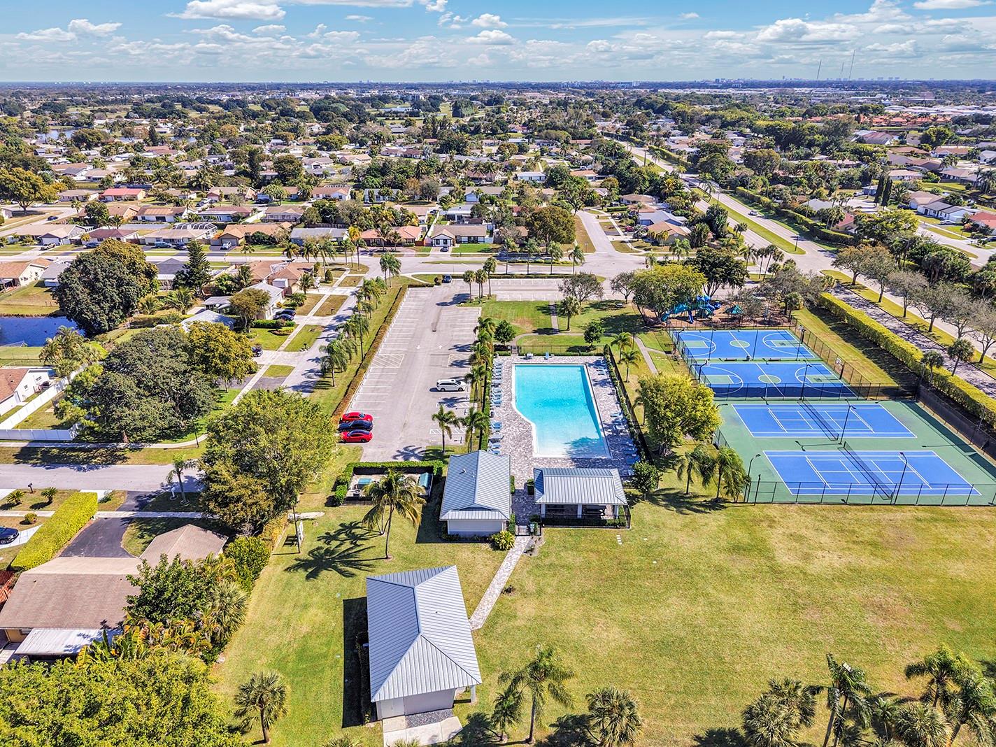 19667 Delaware Circle, Boca Raton, FL 33434