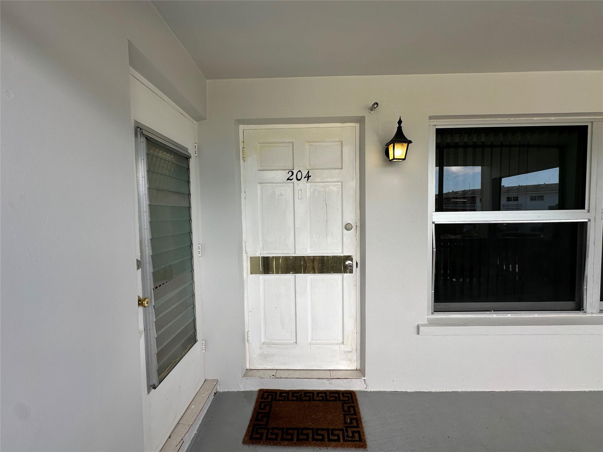 Photo for 651 Pine Drive, 204 204, Pompano Beach, FL 33060 - listing #FX-10536976 651 Pine Drive, 204 204, Pompano Beach, FL 33060