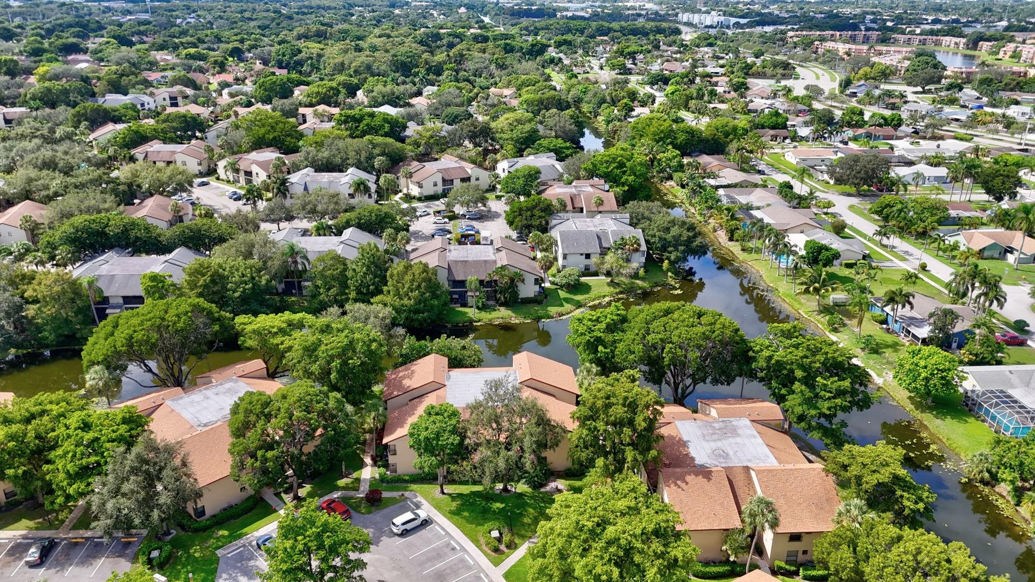 Photo for 3751 Cocoplum Circle, 3564, Coconut Creek, FL 33063 - Listing #FX-10525620 3751 Cocoplum Circle, 3564, Coconut Creek, FL 33063