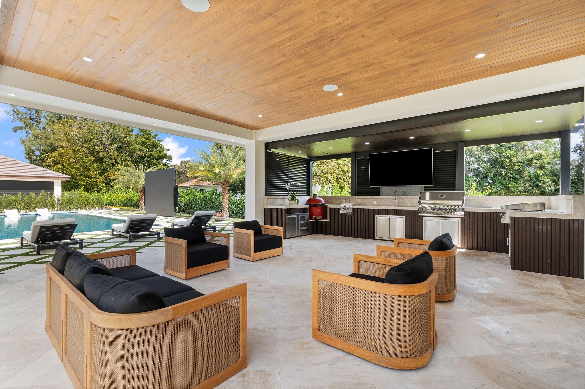 13110 Mustang Trail, Southwest Ranches, FL 33330