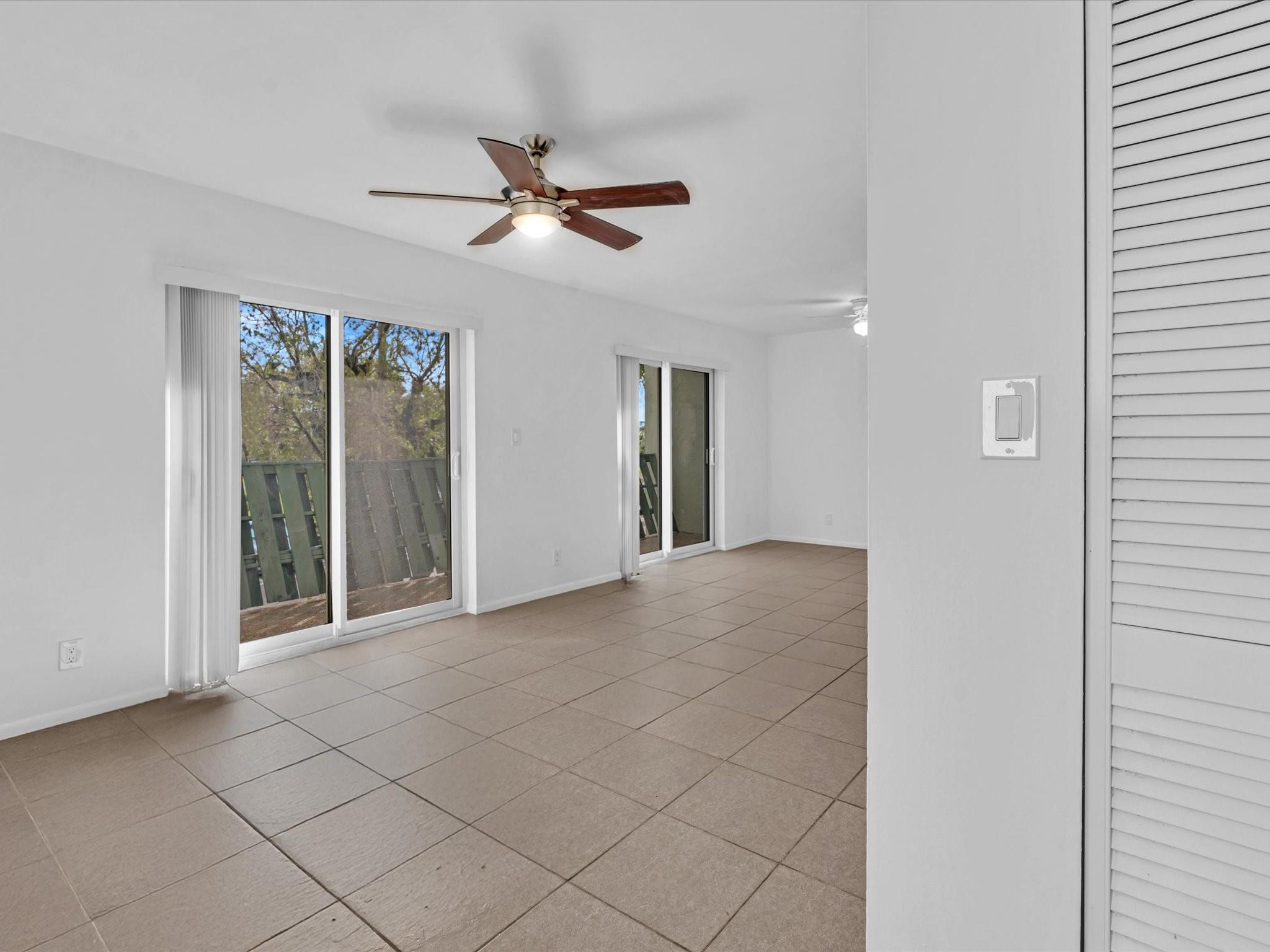 8911 NW 28th Drive E, Coral Springs, FL 33065