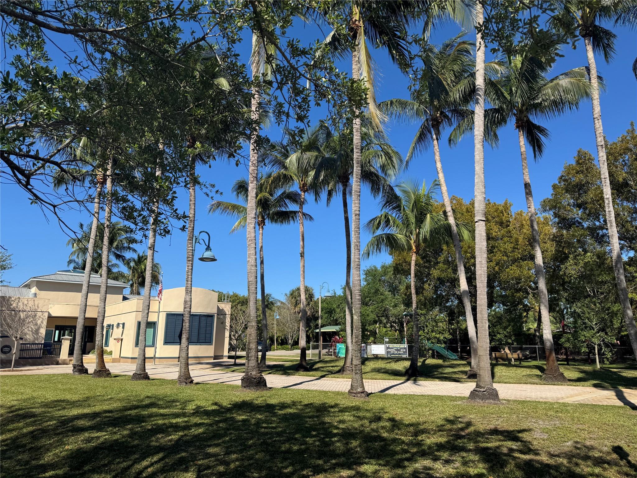 Photo for 815 NE 28th Street, 104, Wilton Manors, FL 33334 - Listing #FX-10492542 815 NE 28th Street, 104, Wilton Manors, FL 33334