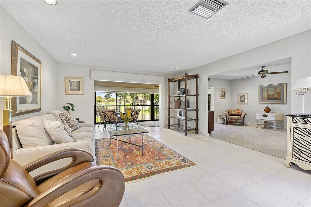 Photo for 8210 E Casa Del Lago, E, Boca Raton, FL 33433 - Listing #FX-10435946 8210 E Casa Del Lago, E, Boca Raton, FL 33433