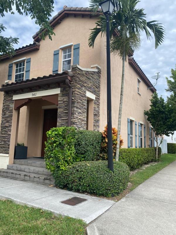Photo for 9411 SW 171st Avenue, Miami, FL 33196 - listing #FX-10535690 9411 SW 171st Avenue, Miami, FL 33196