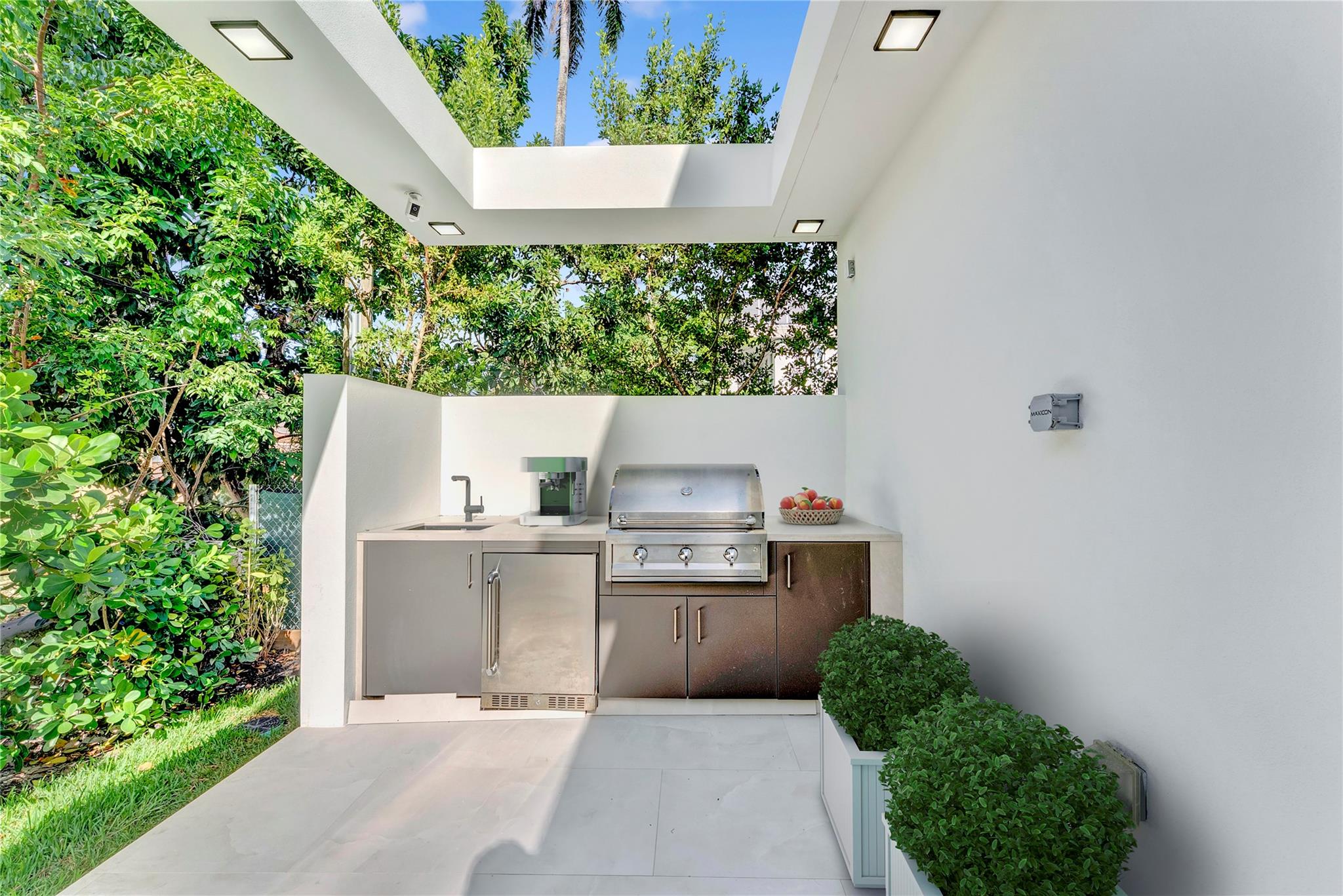 2130 S Miami Avenue, Miami, FL 33129