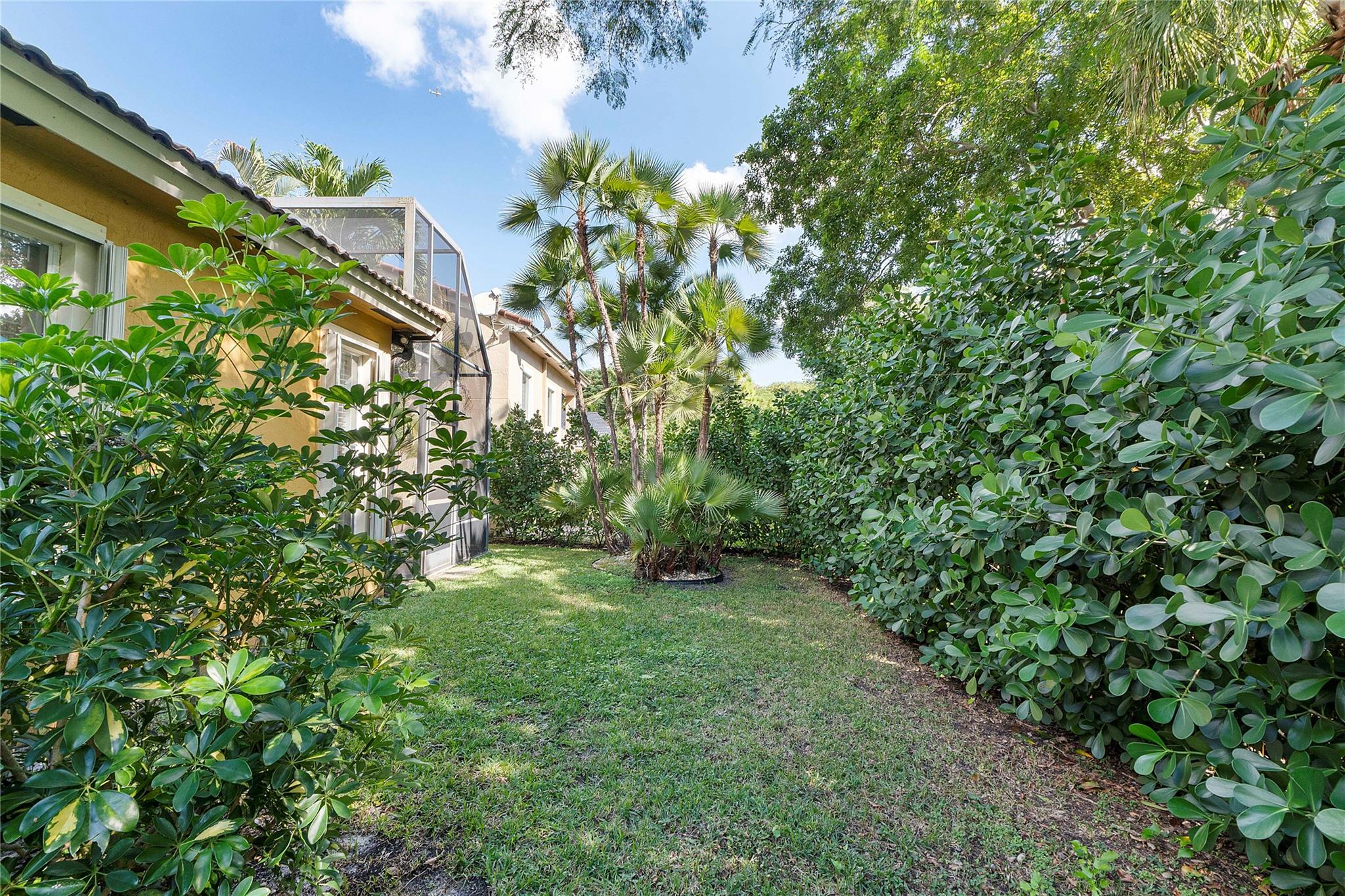 5859 NW 119th Drive, Coral Springs, FL 33076