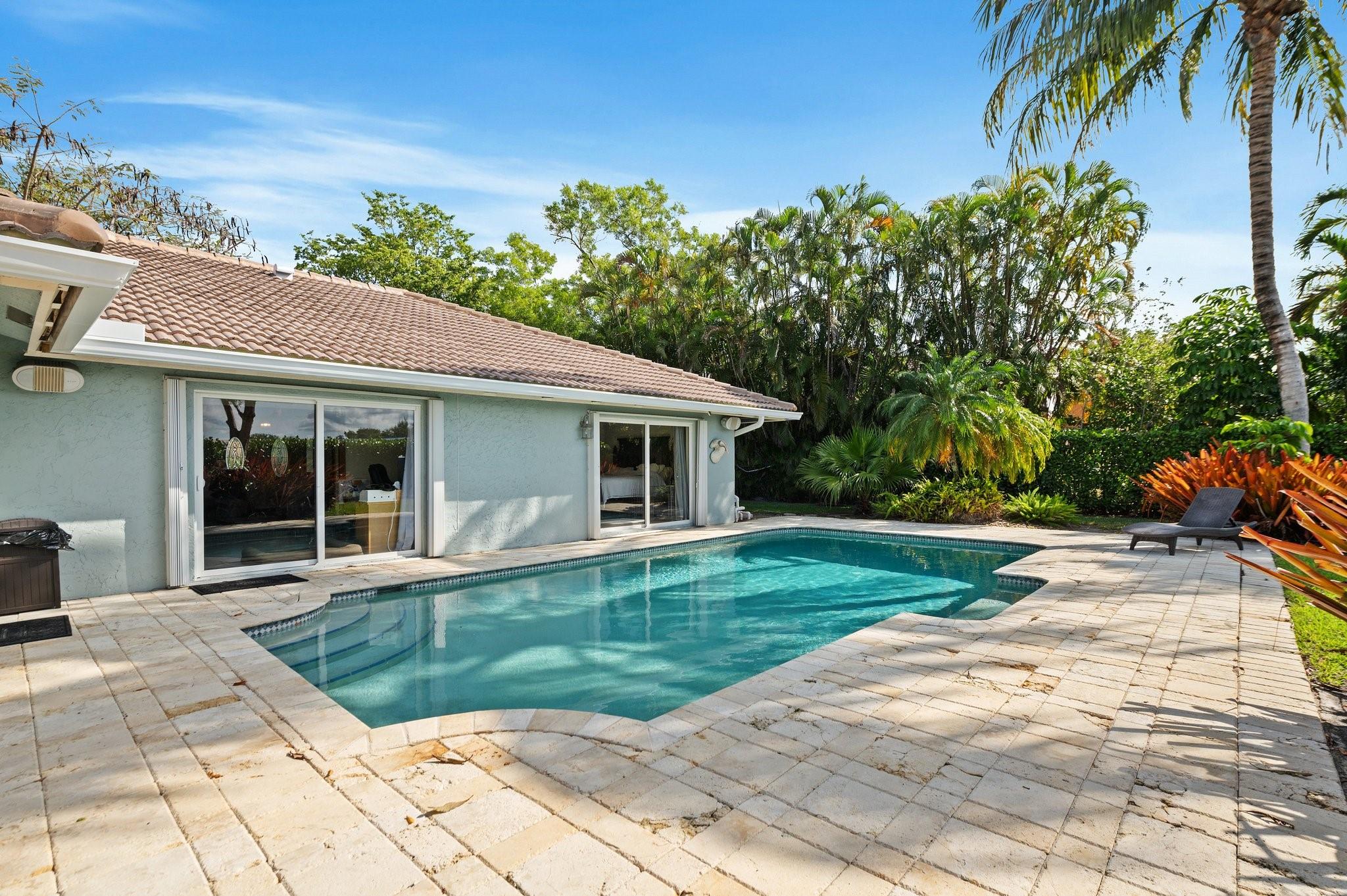 Photo for 10010 NW 11th Mnr, Coral Springs, FL 33071 - Listing #FX-10497303 10010 NW 11th Mnr, Coral Springs, FL 33071