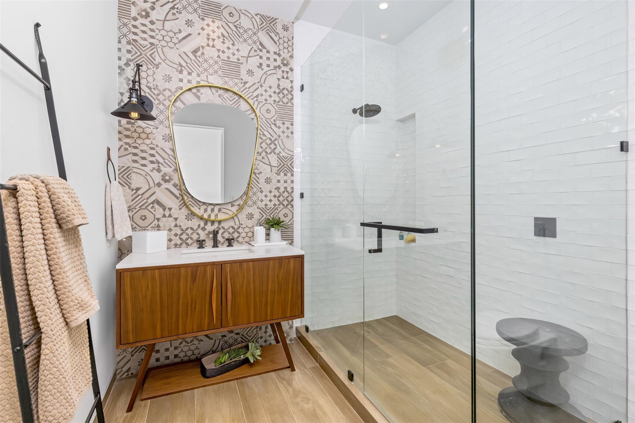 516 Mola Avenue, Fort Lauderdale, FL 33301