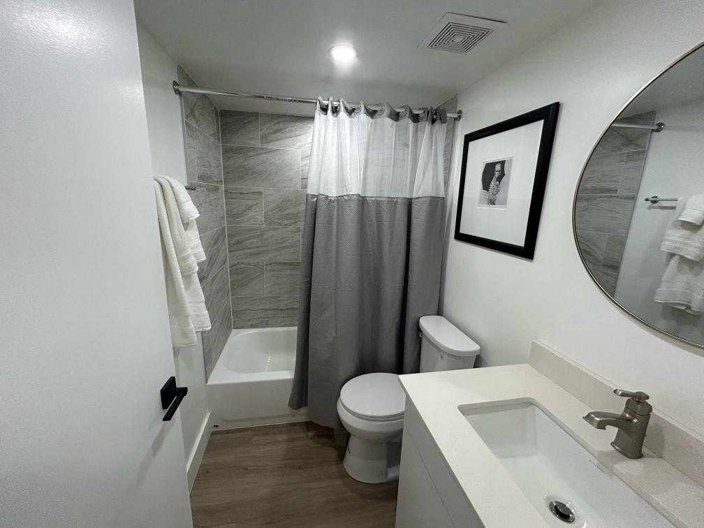 7040 Coral Way 502, Miami, FL 33155