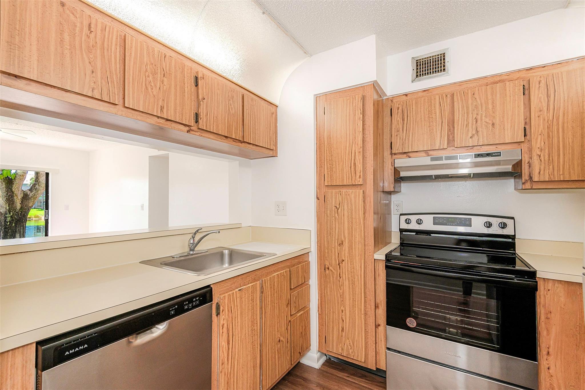 11430 NW 45th Street, Coral Springs, FL 33065