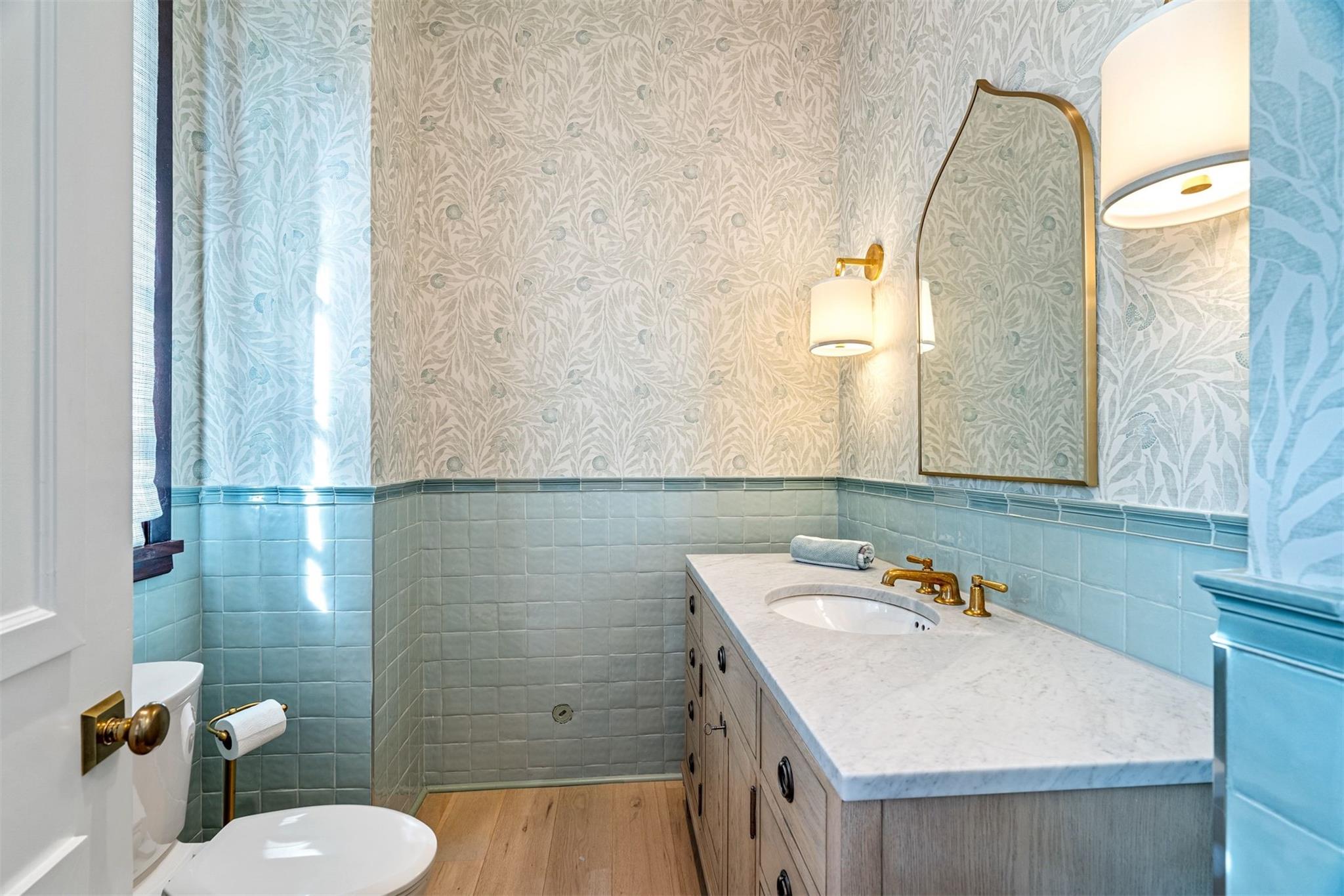 2530 Laguna Drive, Fort Lauderdale, FL 33316