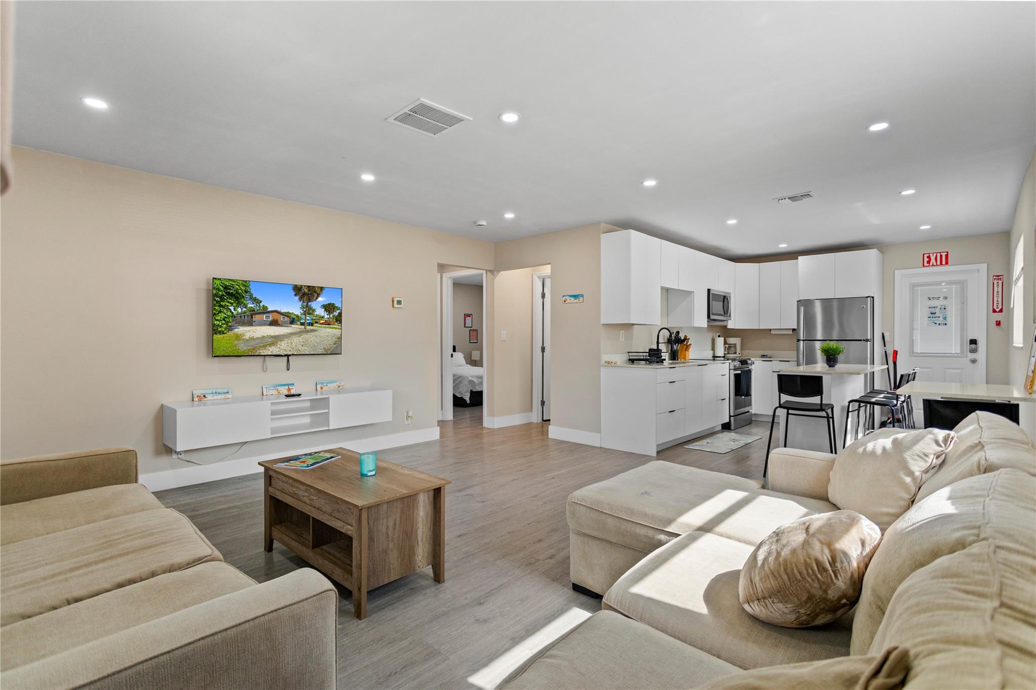 Photo for 827 SW 29th Street, 1-2, Fort Lauderdale, FL 33315 - listing #FX-10534981 827 SW 29th Street, 1-2, Fort Lauderdale, FL 33315