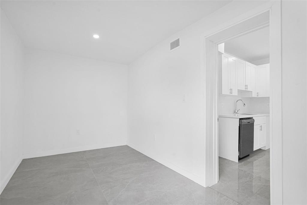 11406 NW 17th Avenue, Miami, FL 33167