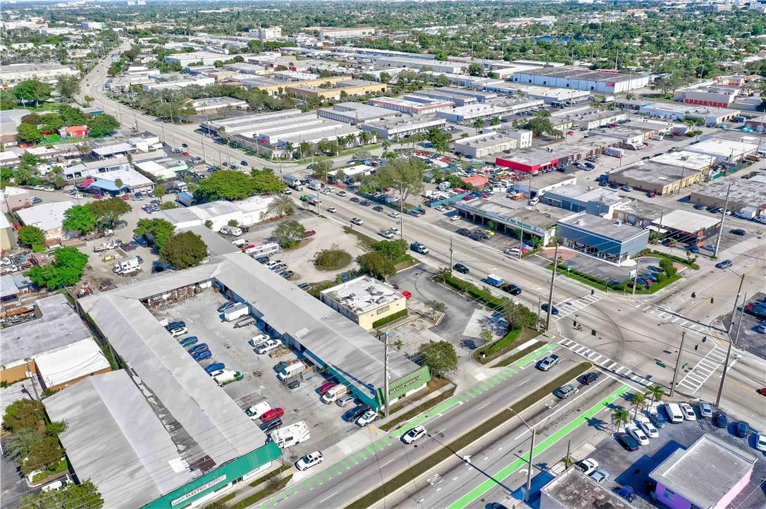 841 NE 44th Street, Oakland Park, FL 33334