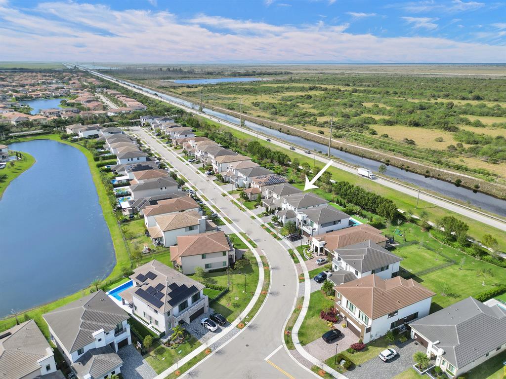 Photo for 10805 Oceano Way, Parkland, FL 33076 - Listing #FX-10428266 10805 Oceano Way, Parkland, FL 33076