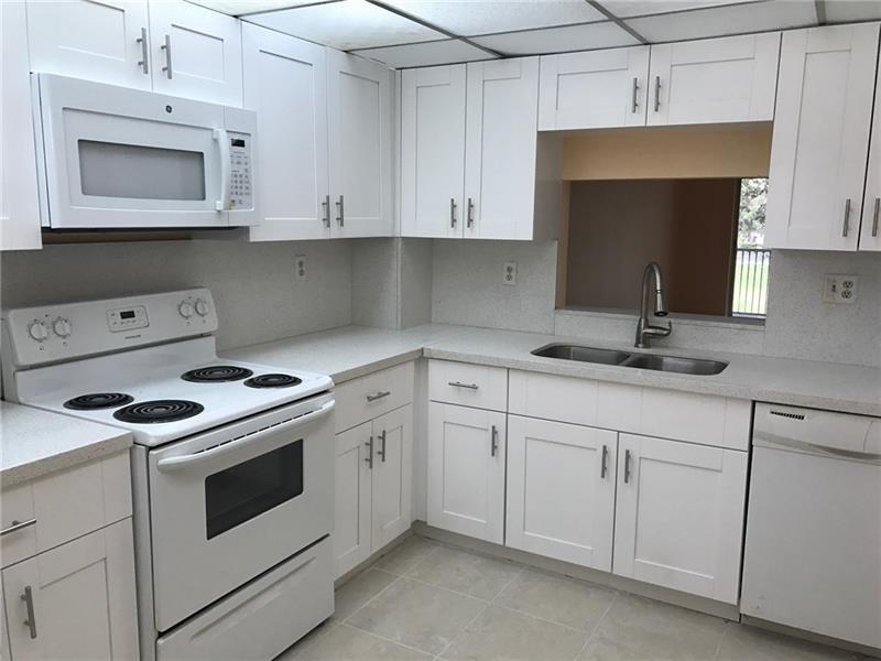 1075 Riverside Drive 207, Coral Springs, FL 33071