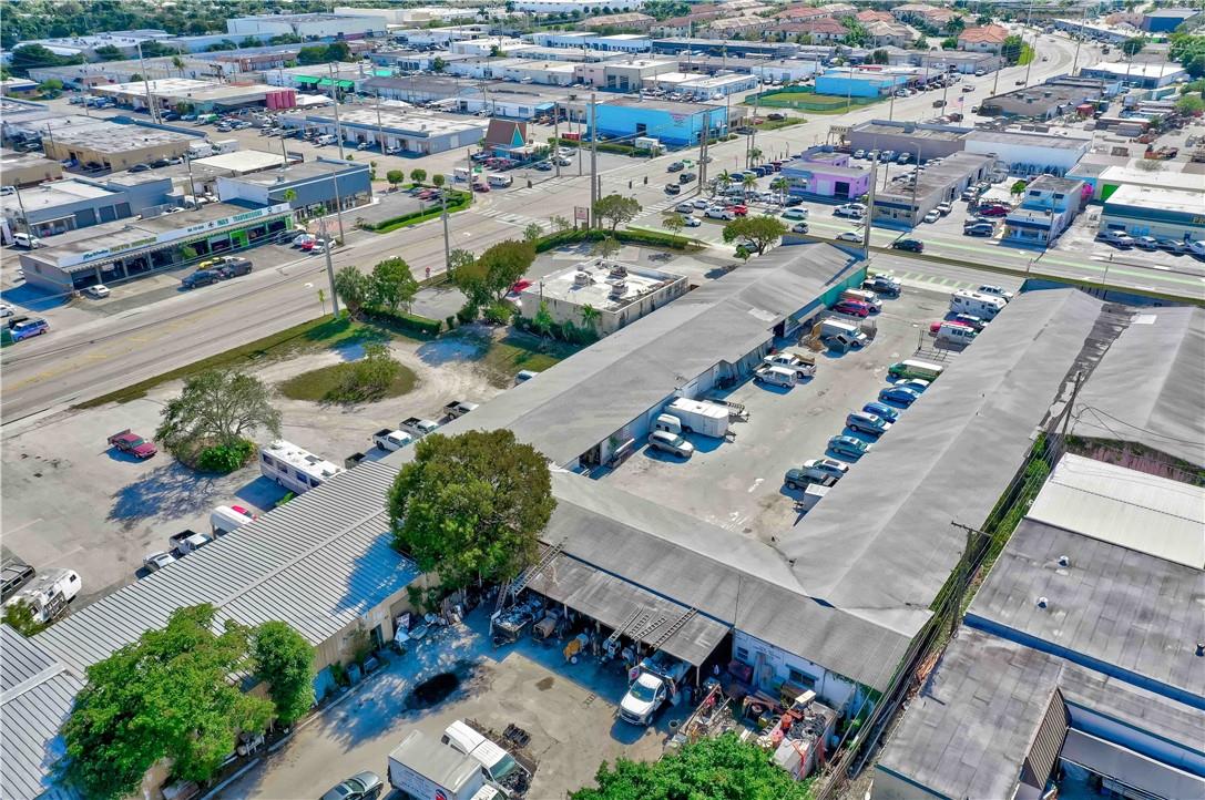 841 NE 44th Street, Oakland Park, FL 33334