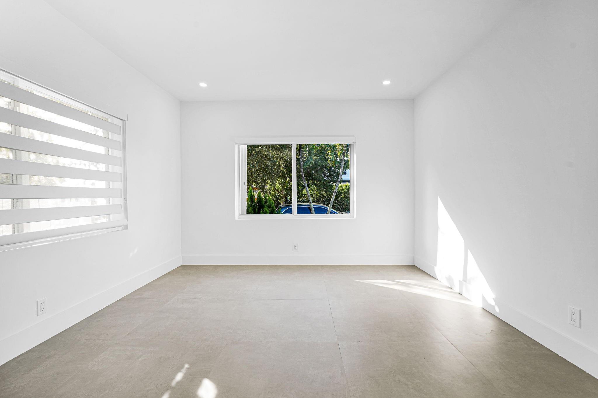 2291 SW 17th Street, Miami, FL 33145