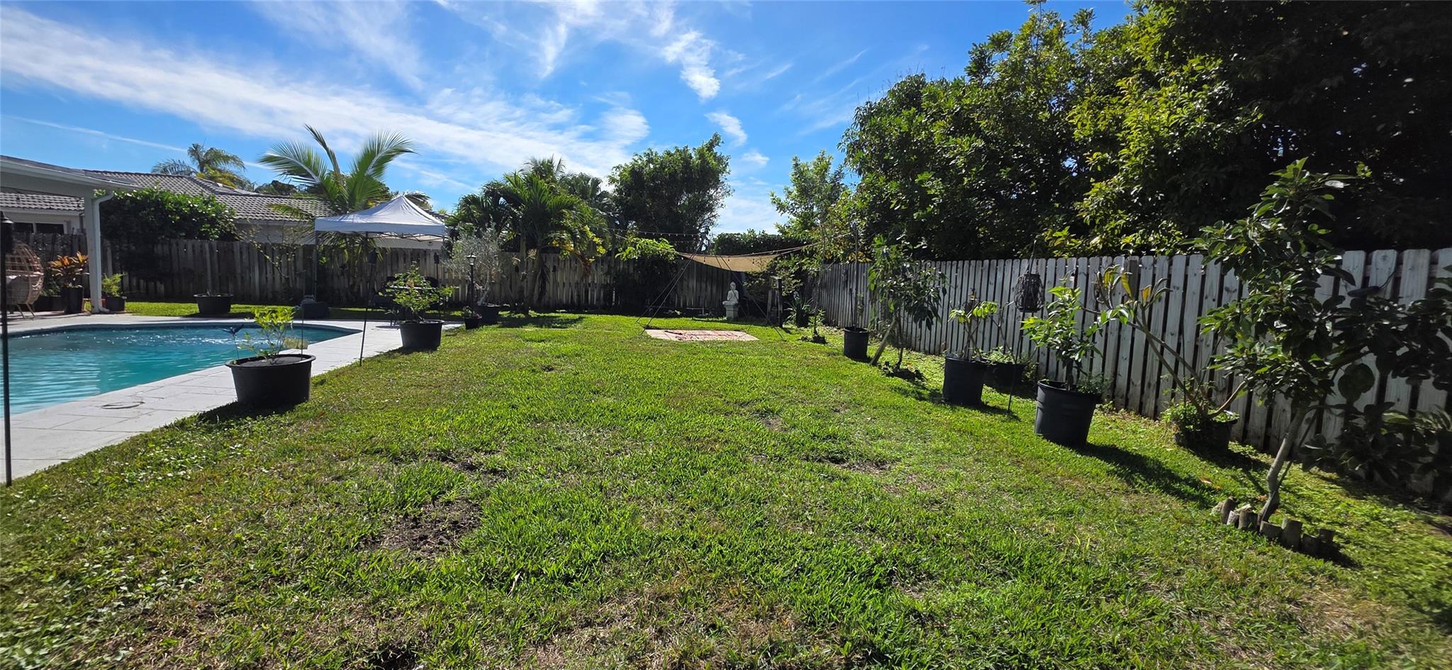 688 NW 100th Lane, Coral Springs, FL 33071