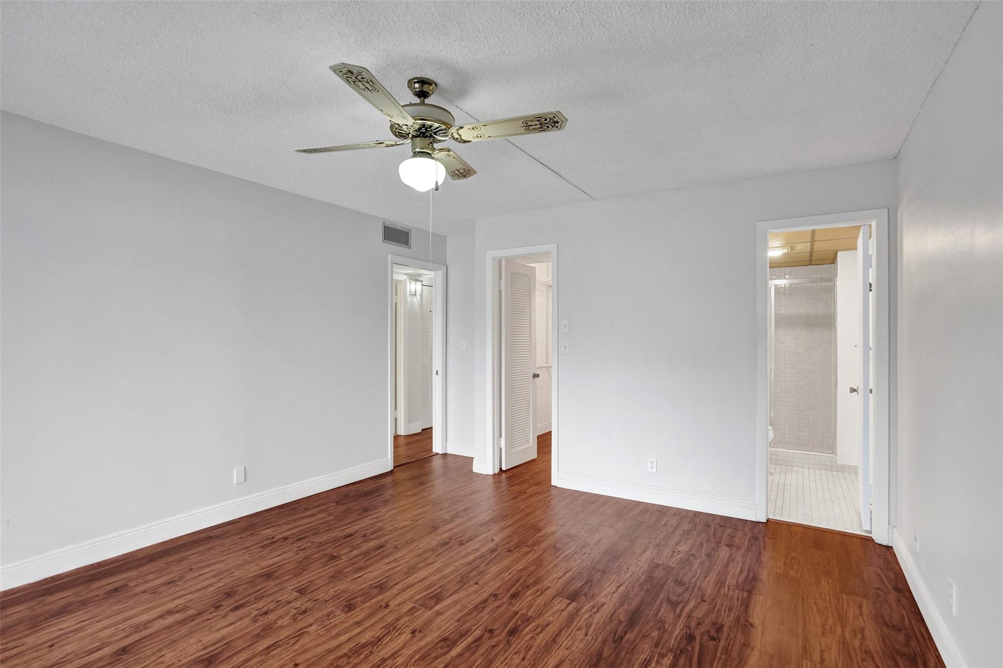 Photo for 7432 Ashmont Circle, 208, Tamarac, FL 33321 - Listing #FX-10525865 7432 Ashmont Circle, 208, Tamarac, FL 33321