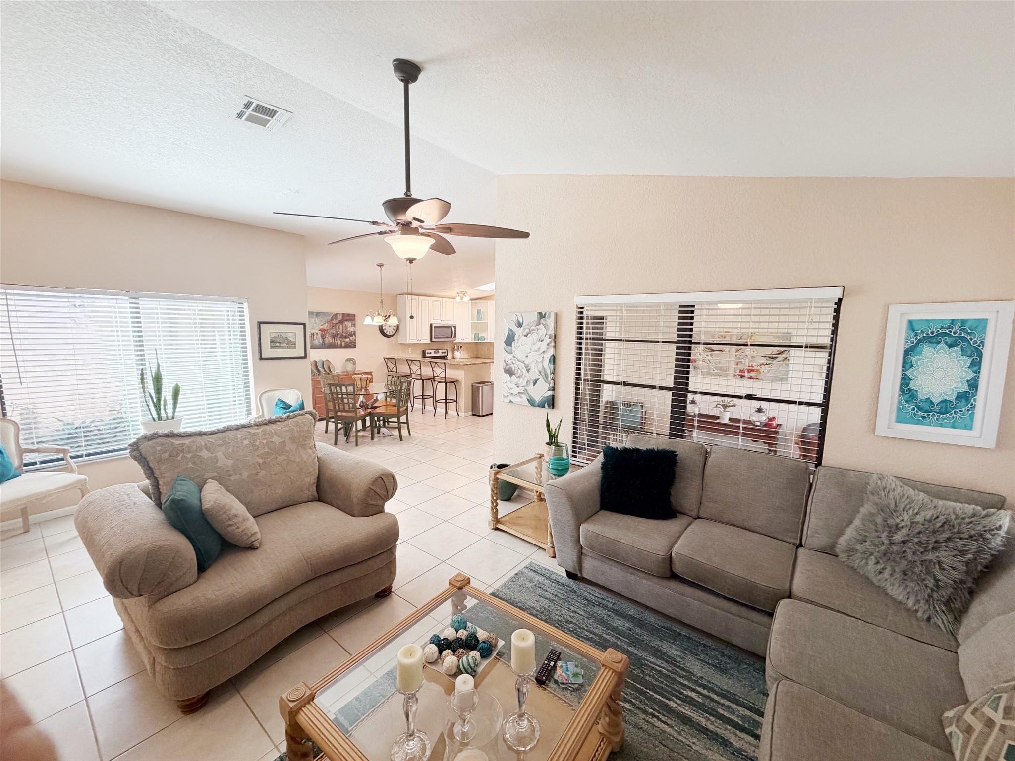 1512 NW 93rd Terrace, Coral Springs, FL 33071