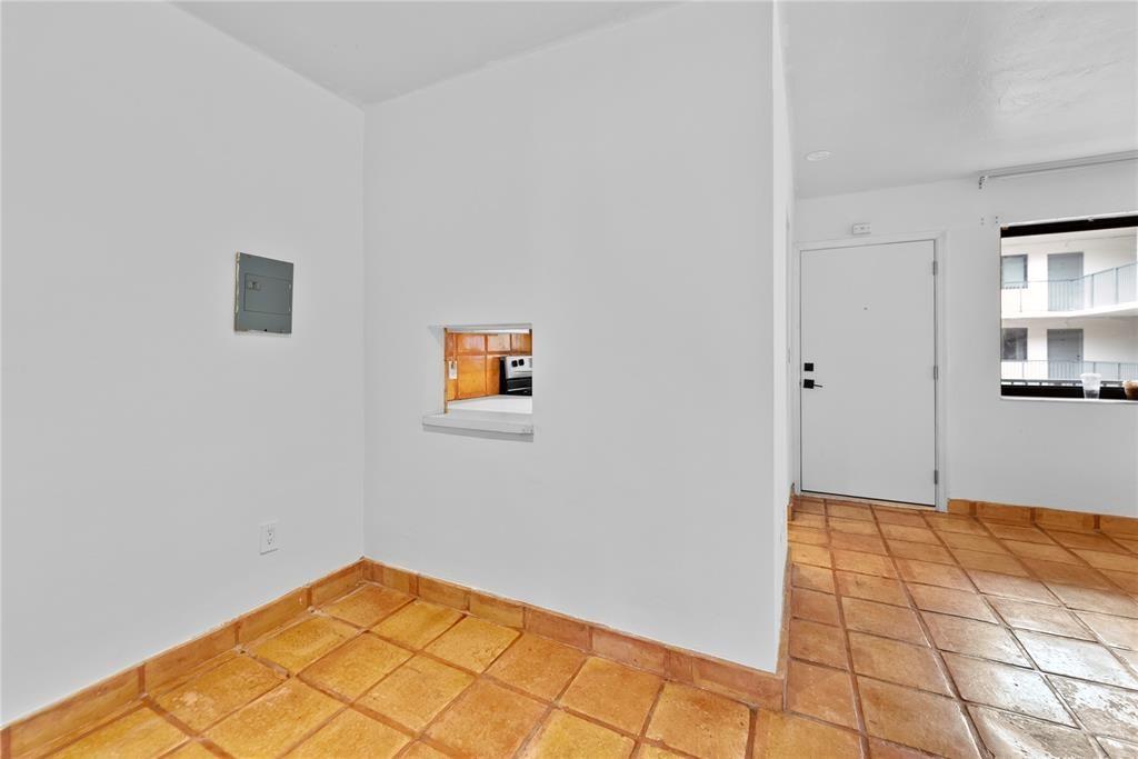 2924 Day Avenue N211, Miami, FL 33133