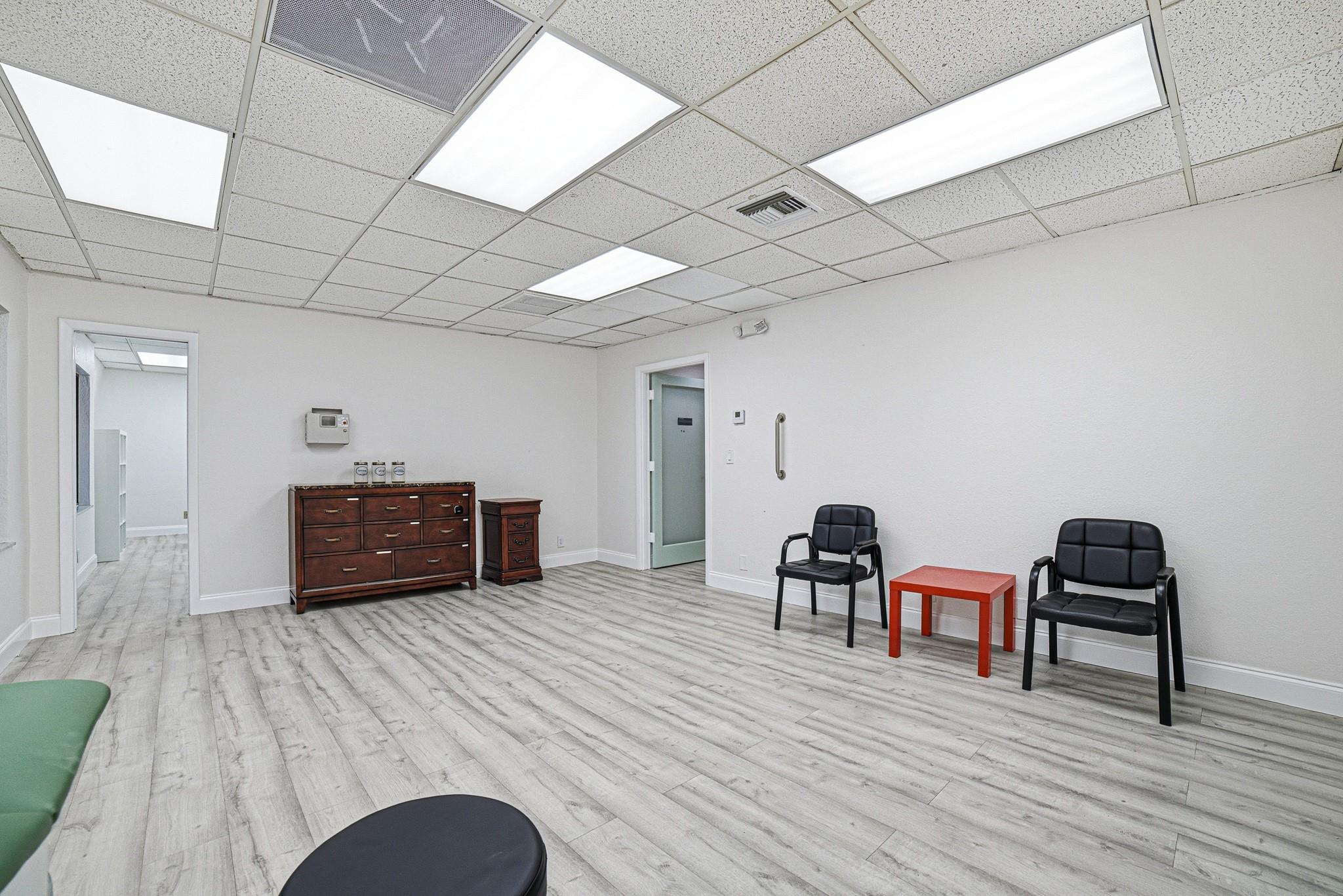 2929 N University Drive, Coral Springs, FL 33065