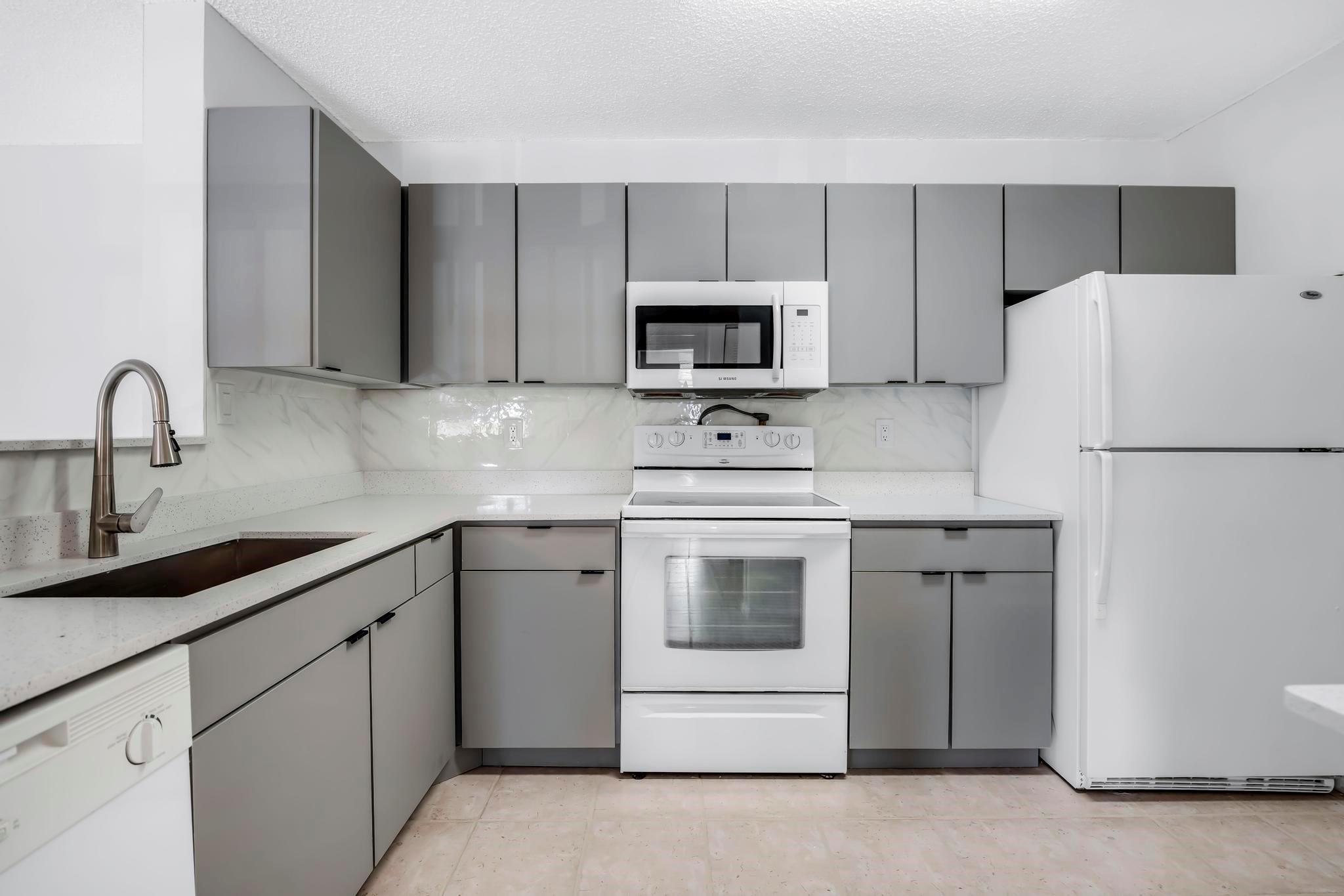 11245 W Atlantic Boulevard 205, Coral Springs, FL 33071