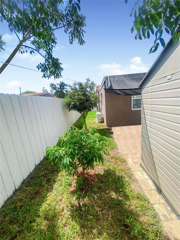 Photo for 1333 NE 25 Street, Pompano Beach, FL 33064 - Listing #FX-10409485 1333 NE 25 Street, Pompano Beach, FL 33064